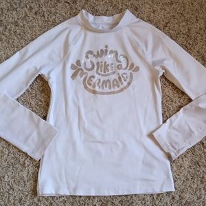 Size 6/6x long sleeve rashguard